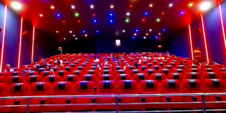 नेपाली  चलचित्रलाई  निर्वाचन र विश्वकपको असर