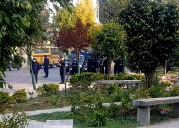 सत्ता गठबन्धनको  सम्पर्क कार्यालय अगाडी  बम फेला