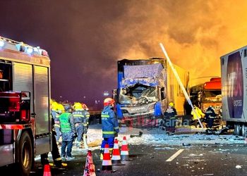 ४९ सवारीसाधन  एकआपसमा ठोकिदा १६ जनाको मृत्यु