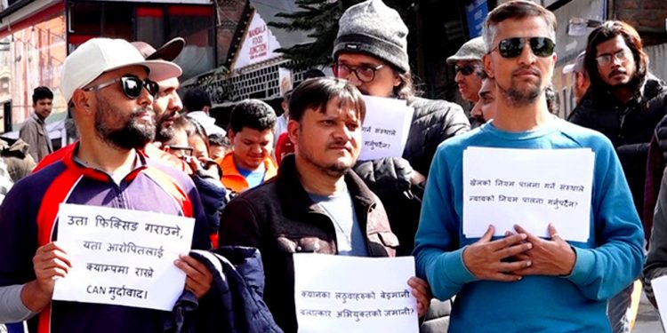 सन्दीप लामिछानेलाई राष्ट्रिय टोलीमा समाबेश गरेकोमा विरोध