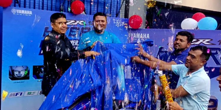 धरानमा सुविधा सम्पन्न यामाहा शो रुम खुल्याे