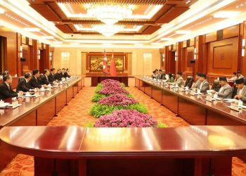 नेपाल र चीनका प्रधानमन्त्रीद्वारा १२ बुदे द्विपक्षीय सम्झौता